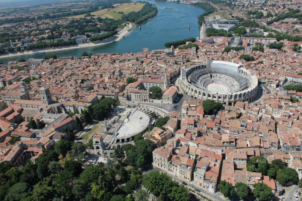 Succes - Tres Beau Duplex- Coeur D'Arles- Climatisation Exterior foto